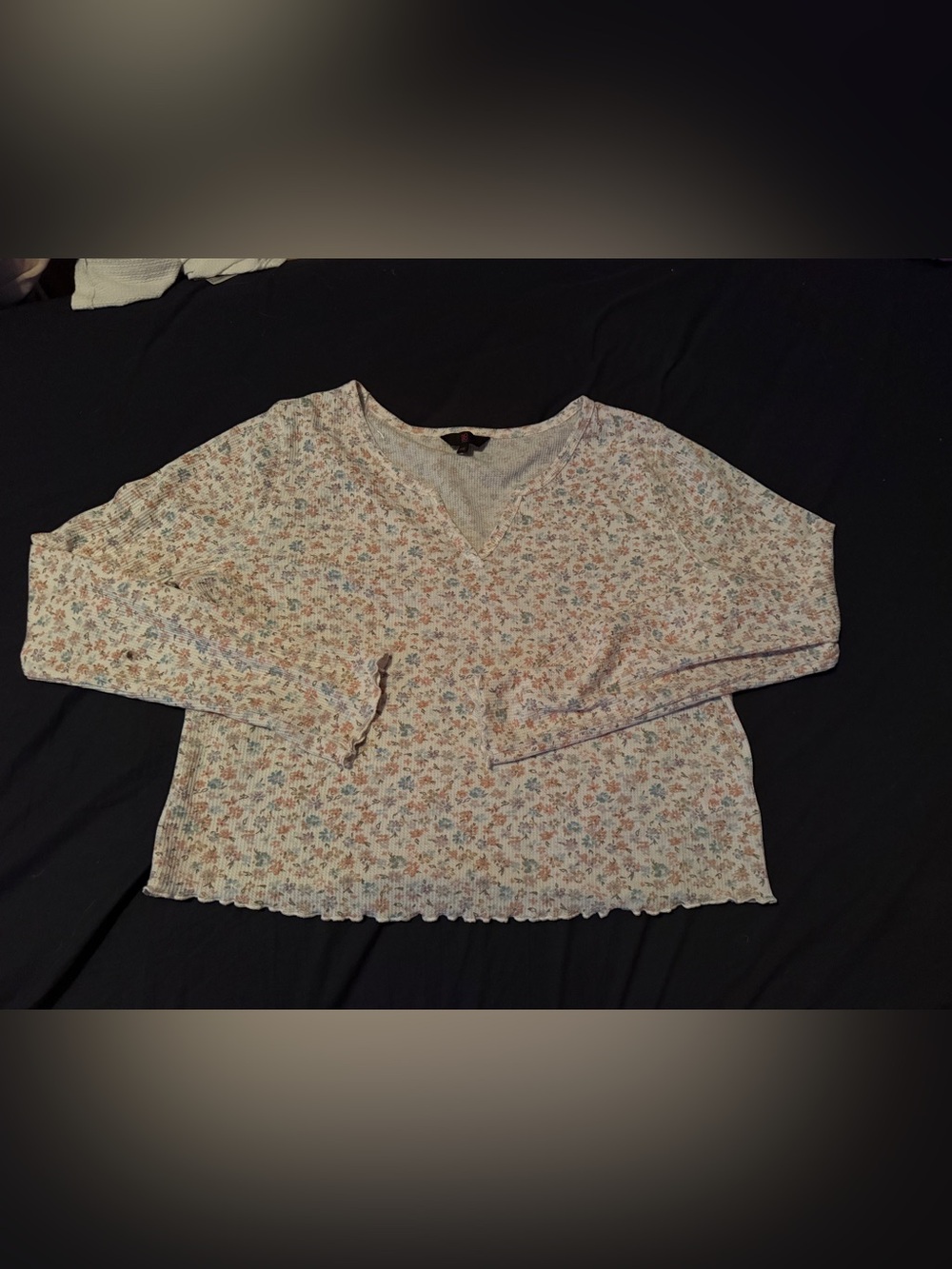 NOBO Cream Floral V-Neck Thermal Top